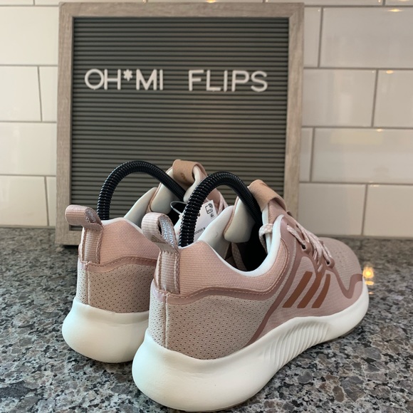 Adidas Edgebounce Women’s Running Shoe NIB - Picture 2 of 6